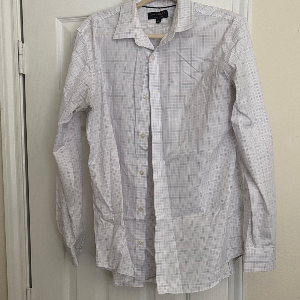 Banana Republic Light Gray Plaid Button Down Shirt